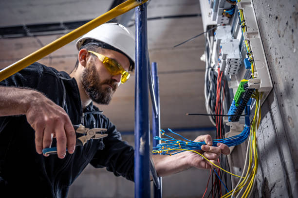Best Emergency Electrical Repair  in Ruskin, FL